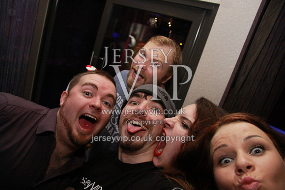 Jon (30)