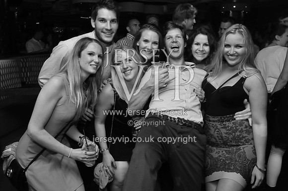 PG_3945