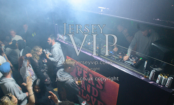 DSC_2730.NEF-01