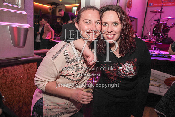 Jon (39)
