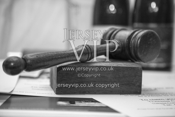 JW (147)