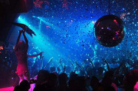 miss-w-a-year-without-clubbing-1