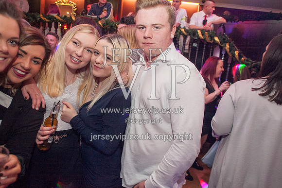 JW (17)