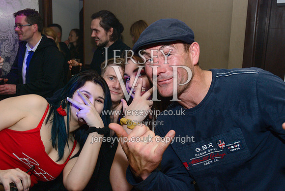 DSC_2284.NEF-01
