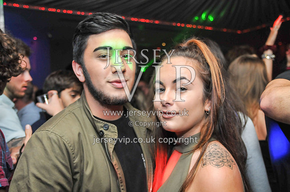PG (146)