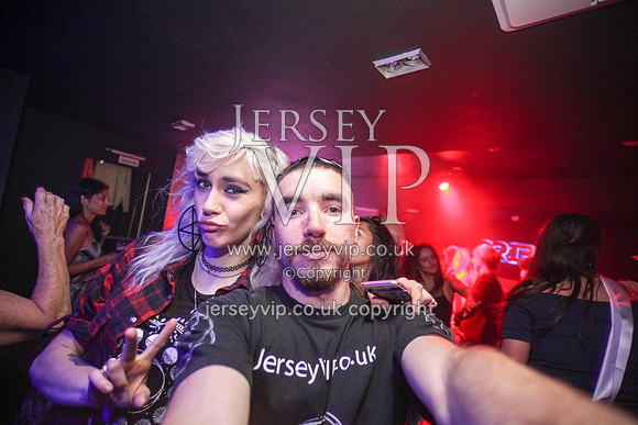 Jon (40)