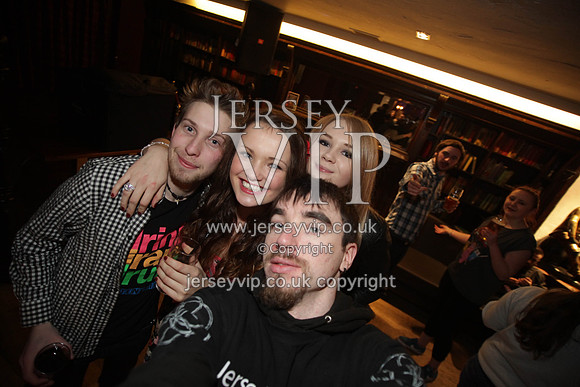 Jon (39)