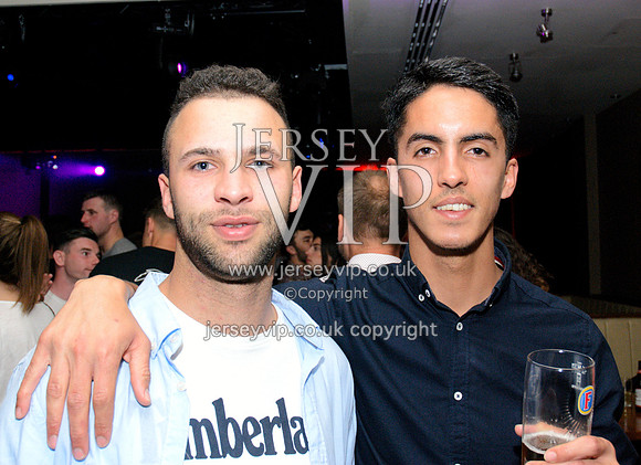 DSC_1760.NEF-01