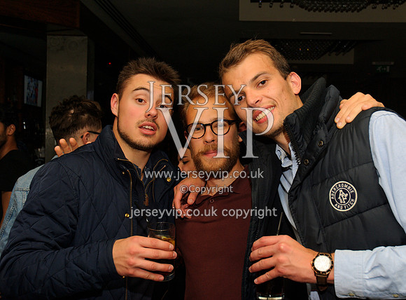 DSC_0105.NEF-01